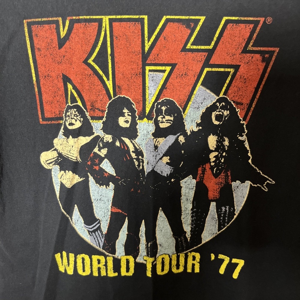 KISS World Tour 77 Graphic T-Shirt Mens Small Black Rock Band Short Sleeve Tee